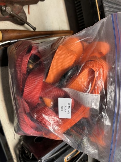 BAG OF RACHET STRAPS