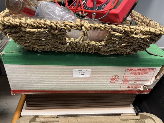 BOX OF FLOOR TILE, METER READER