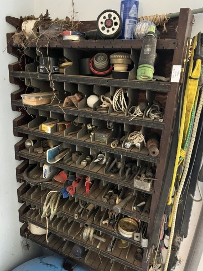 METAL RACK AND CONTENT