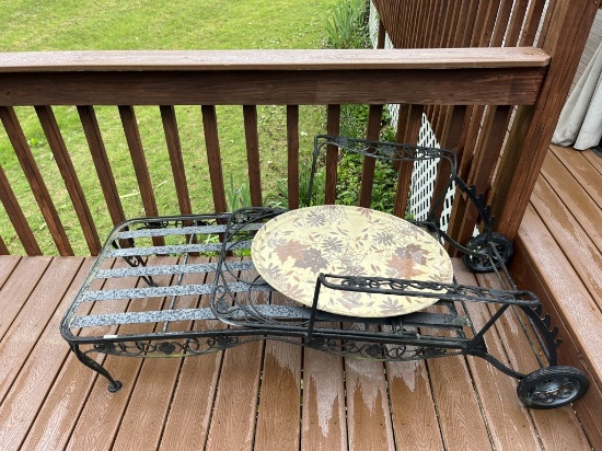 OUTDOOR LOUNGE CHAIR