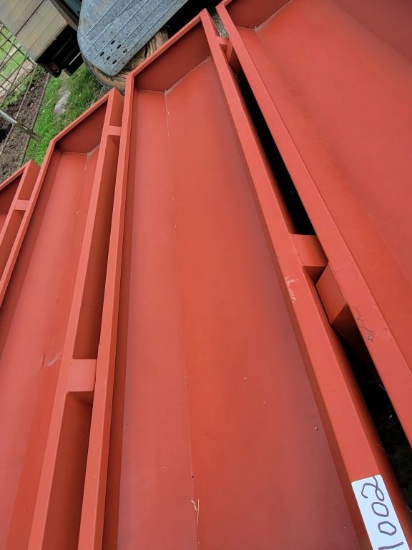 NEW RED 10' HEAVY DUTY METAL BUNK FEEDER, APPROX 225 LBS, 28" WIDE