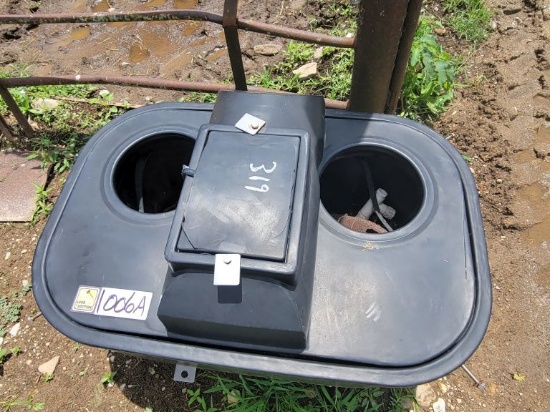 DOUBLE SIDED AUTO WATERER BLACK