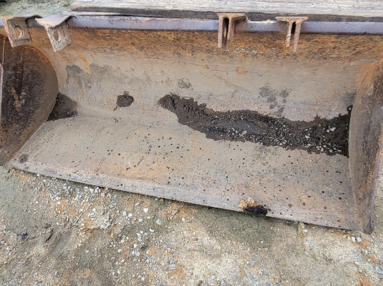LOADER BUCKET FOR CASE BACKHOE