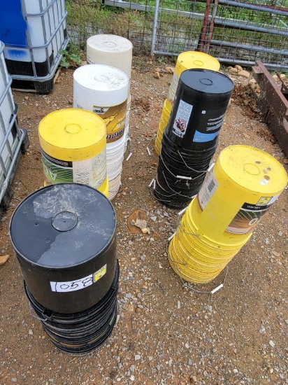 5 GALLON BUCKETS (35)