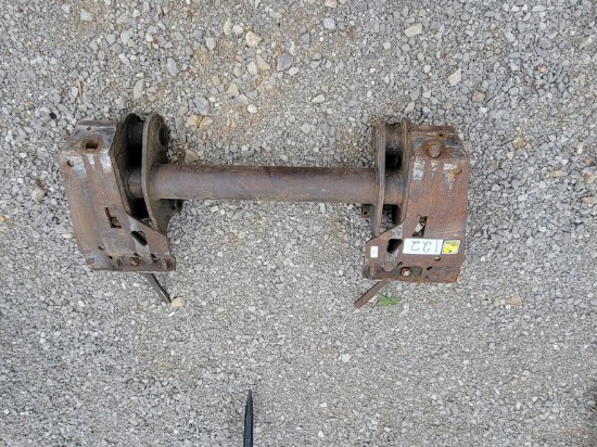 SKID STEER MANUAL ATACHMENT PLATE