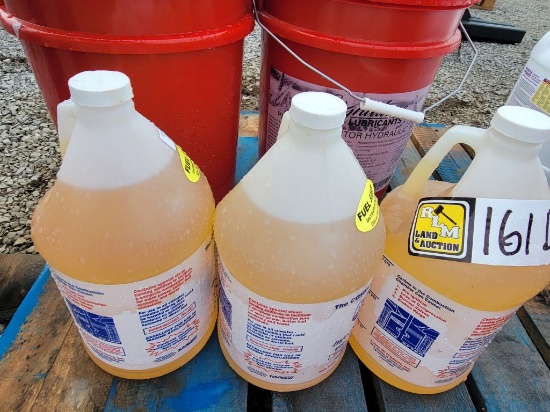 LUCAS INJECTOR CLEANER AND FUEL CONDITIONERS 1 GALLON (3)