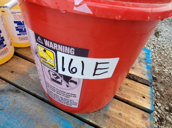 5 GALLON HYDRAULIC FLUID SIGNATURE LUBRICANTS BUCKET (2)