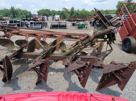 OLIVER 4 BOTTOM FLIP PLOW