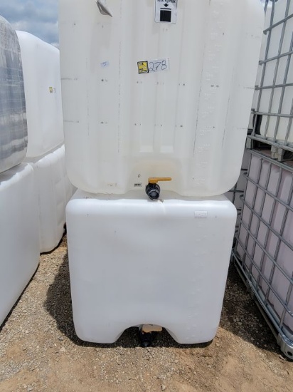 330 GALLON TANKS (2) WITHOUT CAGE