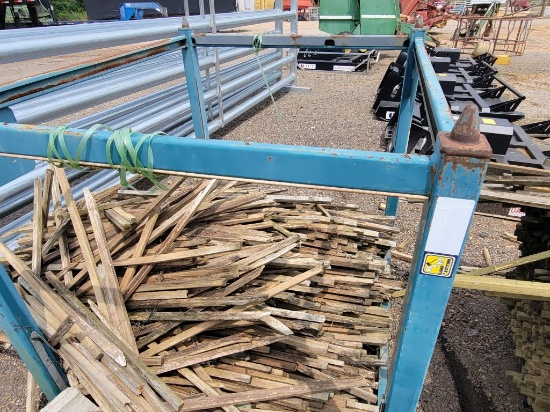 4 X 4 RACK WITH TOMATO STICKS