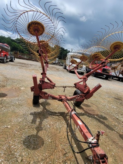 H90 8 WHEEL RAKE, PULL TYPE, HYDRAULIC