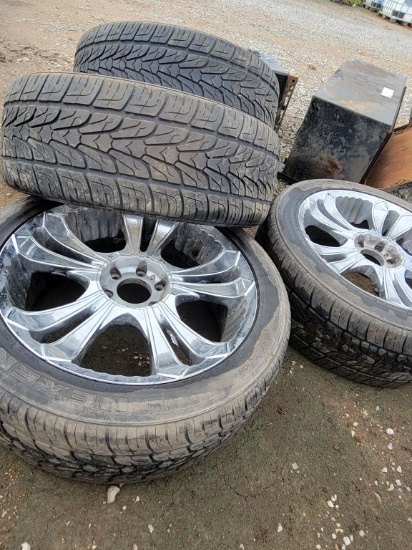 SET OF 4 WHEELS AND TIRES 285/45/22 CHROME FOR CHEVY 6 LUG