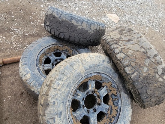 SET OF 4 WHEELS AND TIRES 295/70/18 FOR CHEVY 8 LUG
