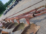 5 BOTTOM INTERNATIONAL PLOW