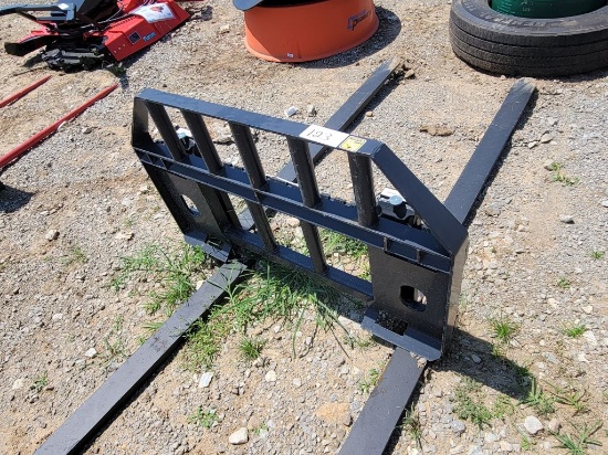 2026 JCT SKID STEER PALLET FORK FRAME WITH 60IN LONG TINES *SELLS ABSOLUTE