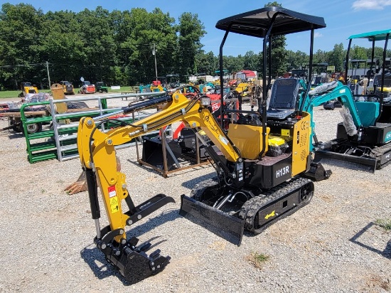 2026 Cfg Model:H13r Mini Excavator, 2026 Us Epa Label, 3 Ft 2 In Stick, Aux