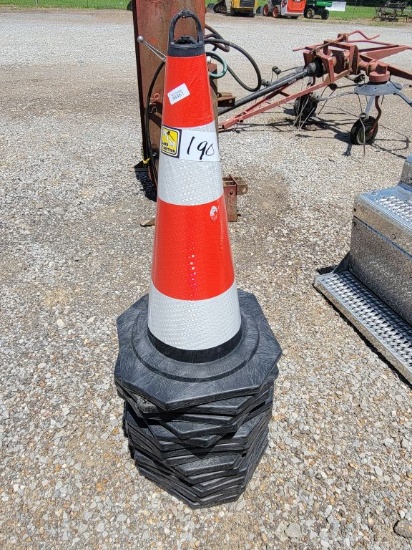 SAFETY TRAFFIC CONES (15) *SELLS ABSOLUTE