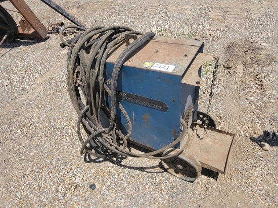 MILLER MG WELDER MODEL:200, 220 VOLT (ITEM FROM SHOP DISPERSAL)*SELLS ABSOL