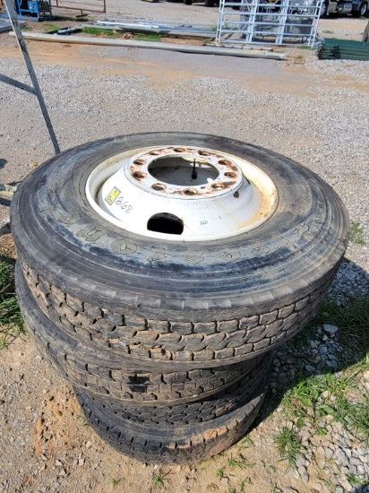 22.5 (4) TRUCK TIRES & WHEELS, SELLS ABSOLUTE