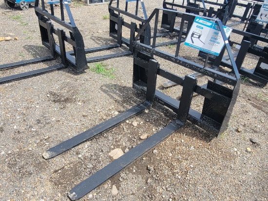 2026 Mower King Model:Sa Skid Steer Forks, Adjustable, Quick Attach, 4,000l