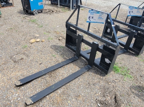 2026 Mower King Model:Sa Skid Steer Forks, Adjustable, Quick Attach, 4,000l