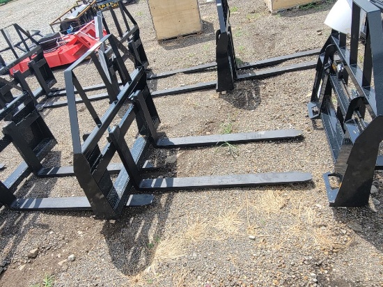 2026 Mower King Model:Sa Skid Steer Forks, Adjustable, Quick Attach, 4,000l