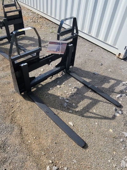 2026 Agt Model:Sscpf42-2200-Wff Skid Steer Forks, To Fit Forklift, 42in,220