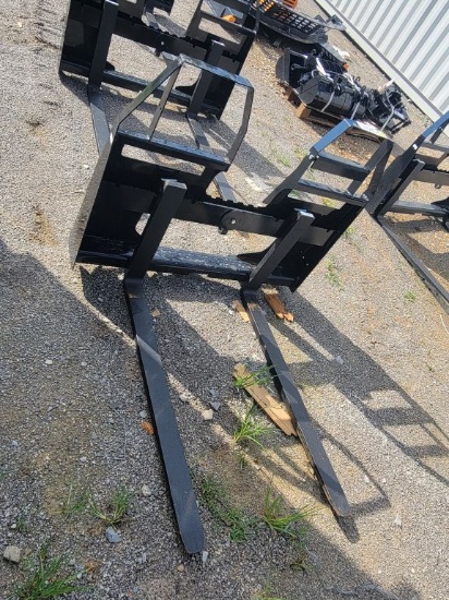 2026 Agt Model:Sscpf42-2200-Wff Skid Steer Forks, To Fit Forklift, 42in,220