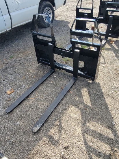 2026 Agt Model:Sscpf42-2200-Wff Skid Steer Forks, To Fit Forklift, 42in,220