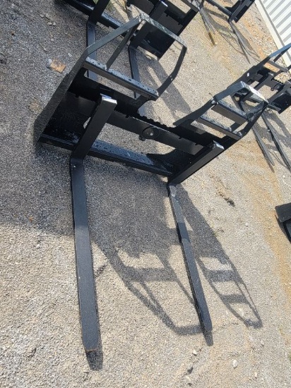 2026 Agt Model:Sscpf42-2200-Wff Skid Steer Forks, To Fit Forklift, 42in,220