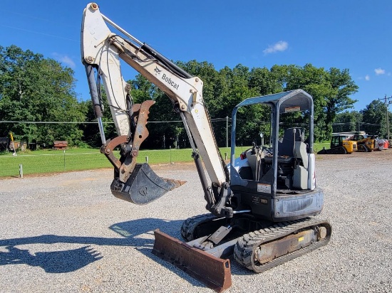 2011 Bobcat E32 Excavator, Diesel, 33.2 Hp, W/Push Blade, 24" Bucket - By P