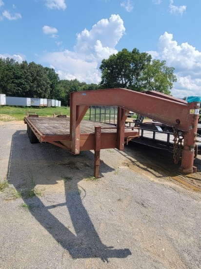 20' L + 5' DOVETAIL FLATBED GOOSENECK TRAILER - TANDEM AXLE - DUAL WHEEL -