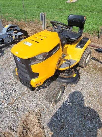 2015 Cub Cadet Xtl Riding Mower, 42" Deck, Hours Showing:195, Sn:1c235h3006