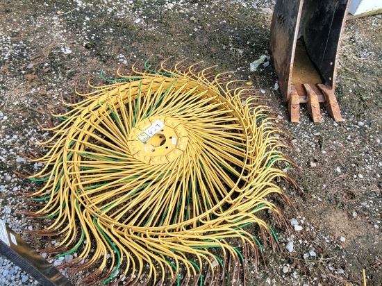 RH RAKE WHEELS (5), SELLS ABSOLUTE