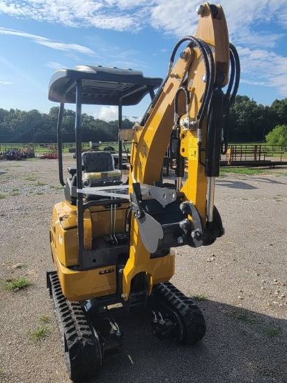 2026 Cfg Model:Qk20r Mini Excavator, Rato 23hp,16.8kw Gasoline Engine With