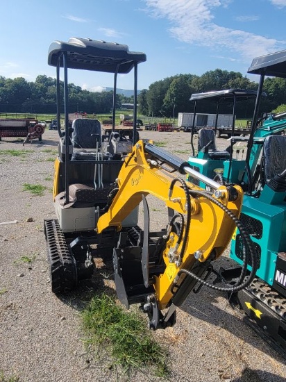 2026 Cfg Model:Xz20r Mini Excavator, Rato 23hp,16.8kw Gasoline Engine With