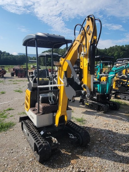 2026 Cfg Model:Xz20r Mini Excavator, Rato 23hp,16.8kw Gasoline Engine With