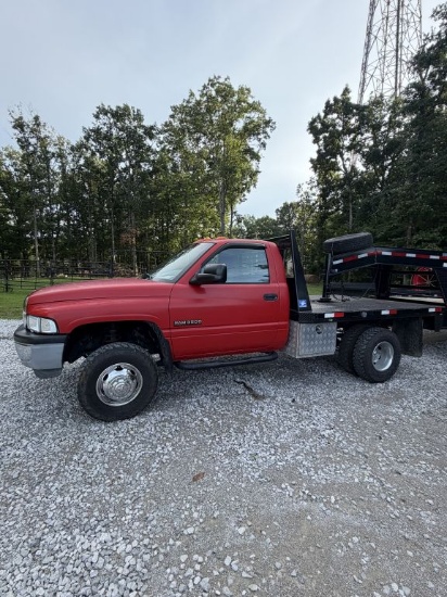 2001 Dodge Ram 3500 Truck, 2wd, 6-Speed Manual Transmission, Miles Showing: