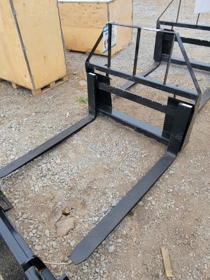 2026 MOWER KING MODEL:SA SKID STEER FORKS, ADJUSTABLE, QUICK ATTACH, 4,000L