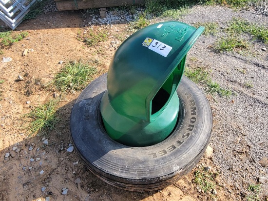 New Ameriag 250lb Mineral Feeder, Made In Usa *Sells Asbolute
