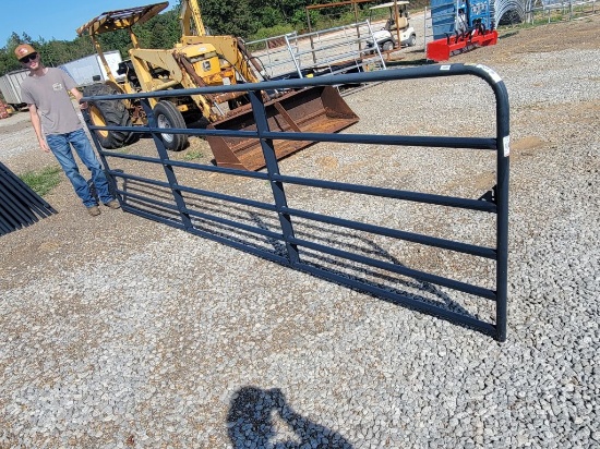 Tarter 14' American Blue 6- Bar Gate *Unused Scratch/Dent* Sells Absolute
