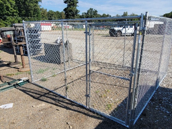 10X10X6 DOG KENNEL WITH HARDWARE - NEW BUT HAS POST BENT/CREASED *SELLS ABS