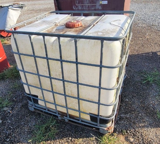 275 GALLON WATER TANK *SELLS ABSOLUTE