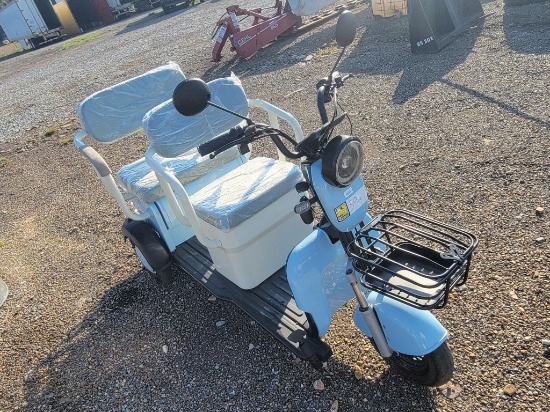 Mini Golf Cart Type Mgc40 With Charger, Sn:Lqxh202605j500524, Light Blue *S