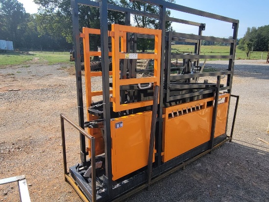 2026 LANDHONOR MODEL:LHR-CSC10 10' CATTLE SQUEEZE CHUTE, 121"X59.5" X100.5'