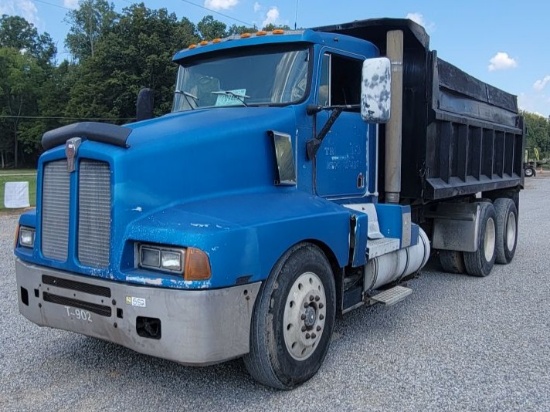 1990 Kenworth T600 Dump Truck - Tandem Axle - Cat Engine - 9 Speed Manual T