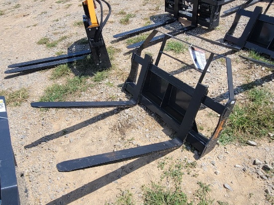 2026 LANDHONOR MODEL:MPF-11-2000G MINI SKID STEER PALLET FORK FRAME, 210 LB