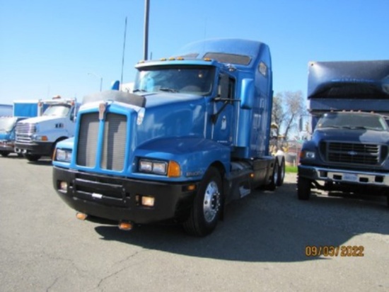 1993 KENWORTH T600 Serial Number: 1XKAD59X9PS591776