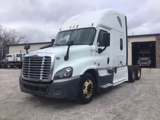 2019 FREIGHTLINER CASCADIA Serial Number: 3AKJGLDRXKSKW4772