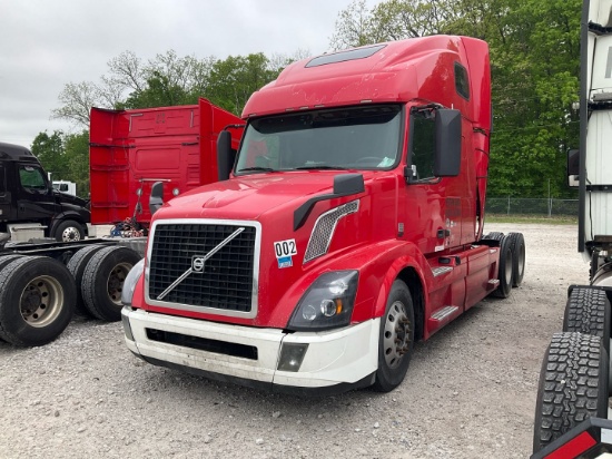 2016 VOLVO VN Serial Number: 4V4N99EG4GN918051